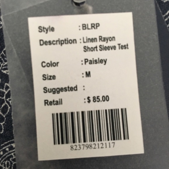 A shirt - Picture 1 of 4